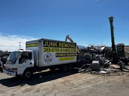 Best Residential Junk Removal  in Clinton, IA